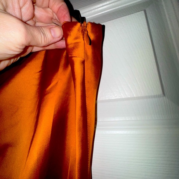 House of Harlow 1960 Size Large Cocktail dress Silky Satin Fabric in Rich Amber - Picture 13 of 15